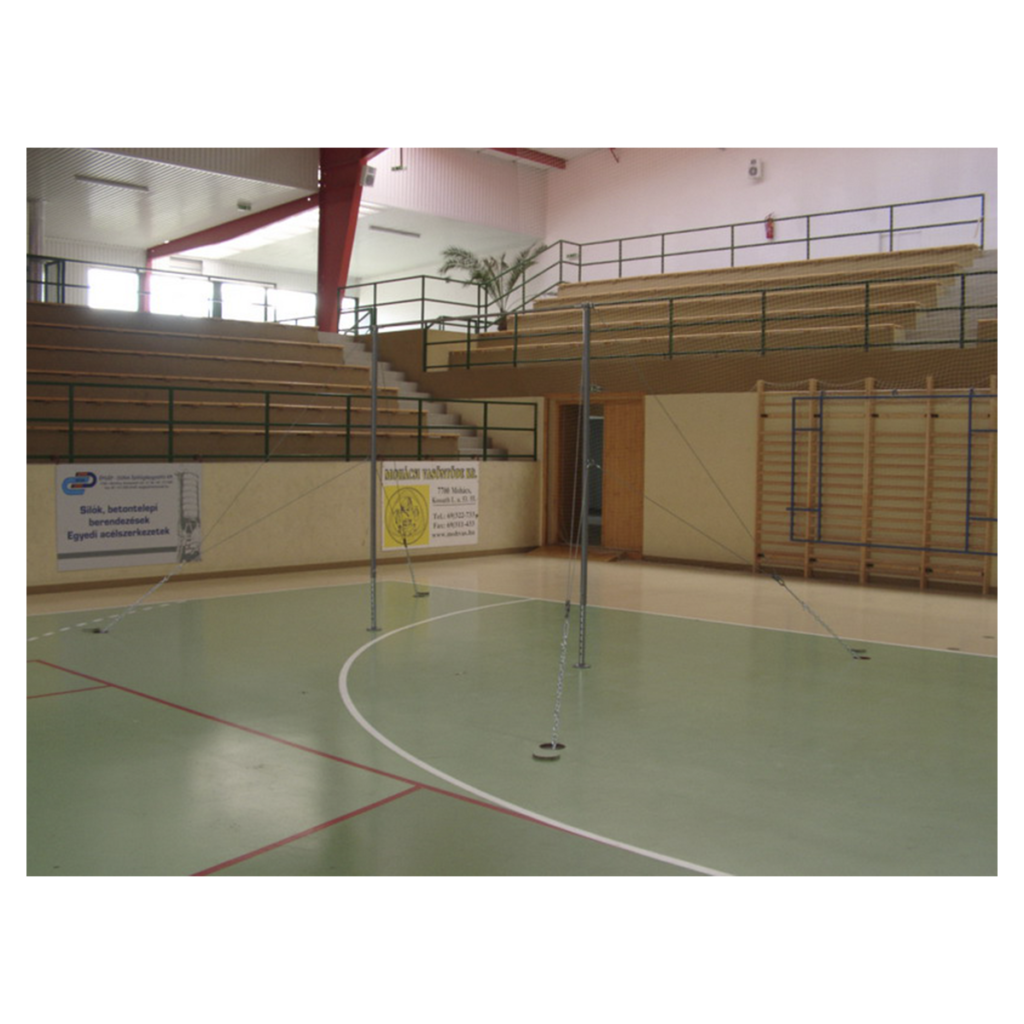 Horizontal bar on round steel supports