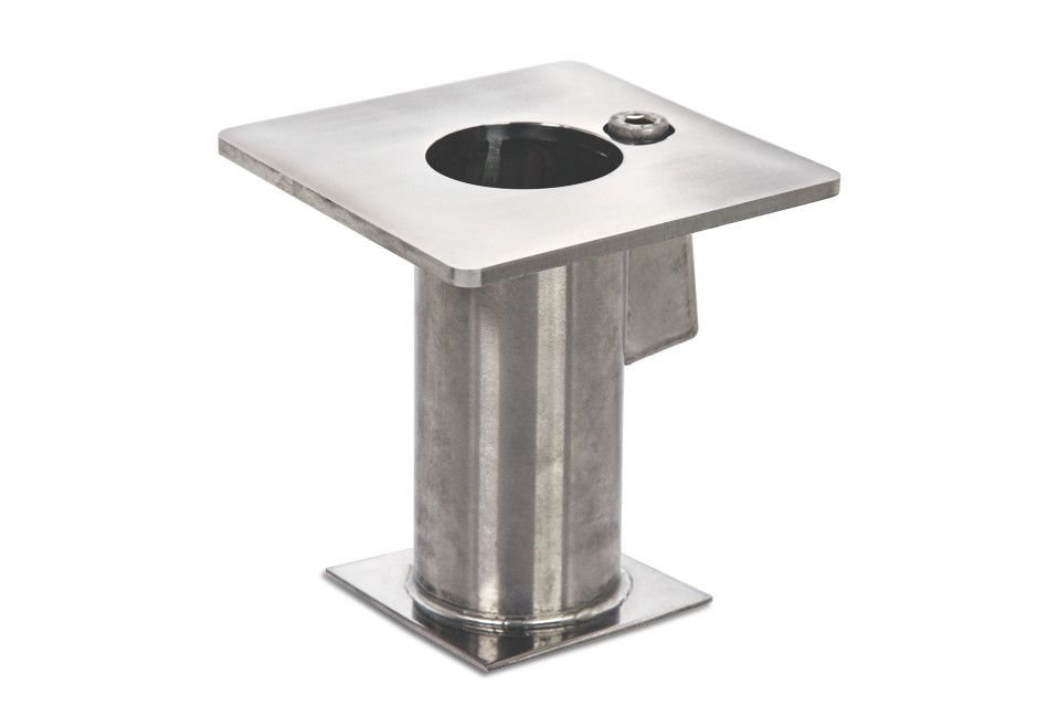 Levelled stainless steel floor anchor