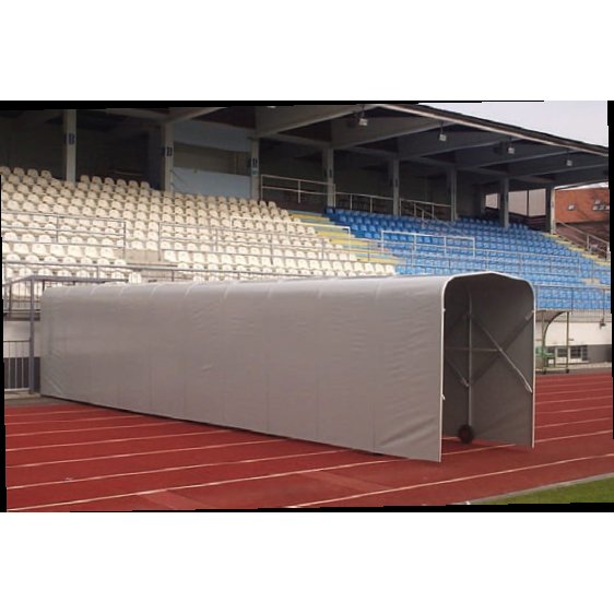 Extendable tunnel protecting the players' entry
